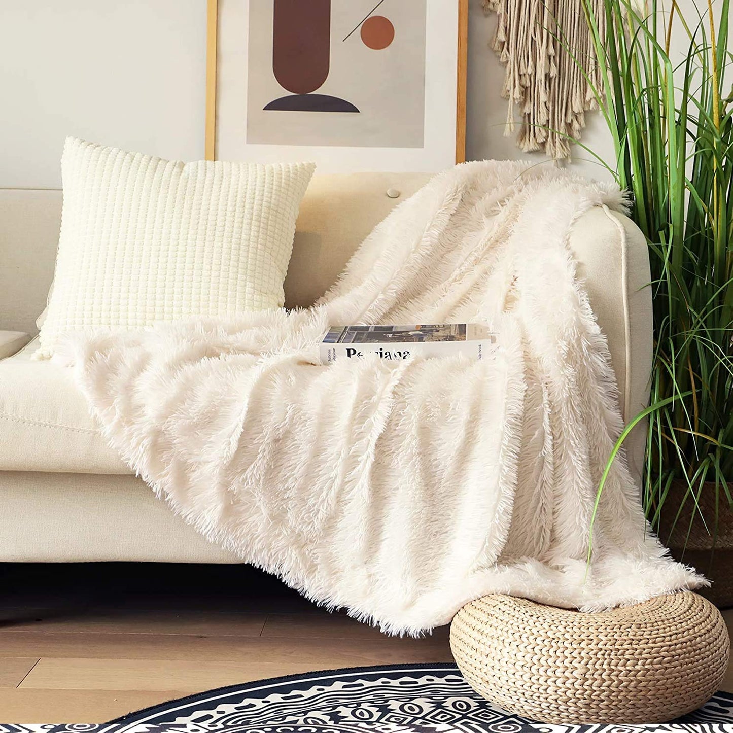 Decorative Extra Soft Fuzzy Throw Blanket